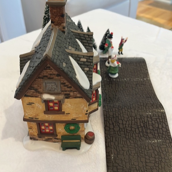 Department 56 Heritage Village Collection Seton Morris Spice Merchants Gift Set - Picture 7 of 11